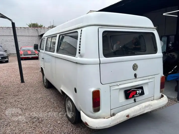 KOMBI