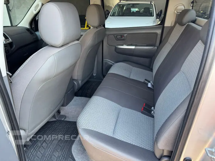 Hilux CD SR 4x2 2.7 16V/2.7 Flex Aut.