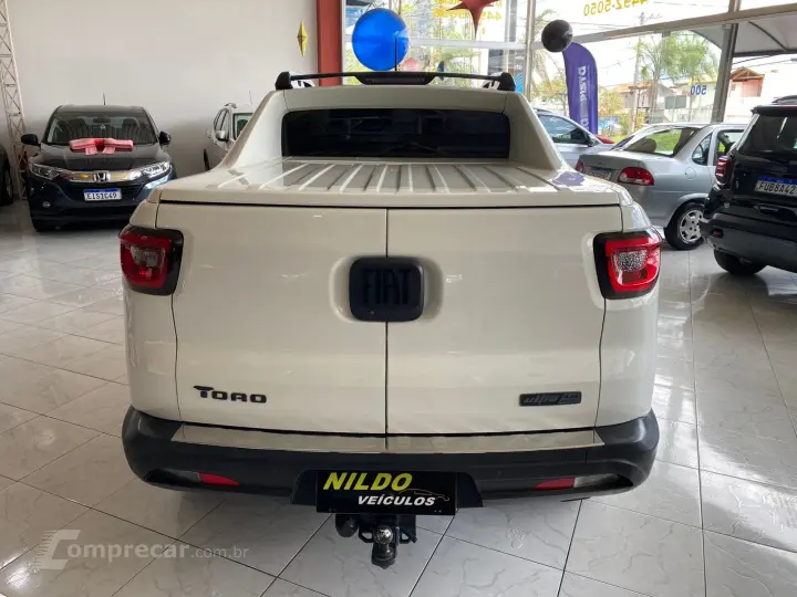 TORO 2.0 16V Turbo Ultra 4WD