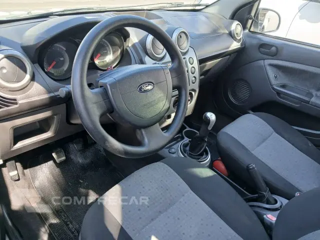 FIESTA SEDAN - 1.6 ROCAM SEDAN 8V 4P MANUAL