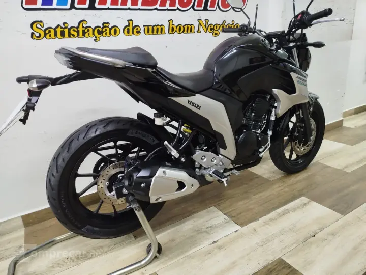 Fazer FZ25