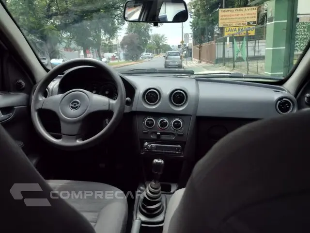 PRISMA - 1.4 MPFI MAXX 8V 4P MANUAL