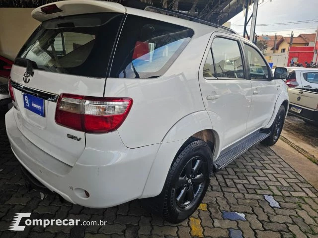 HILUX SW4 - 3.0 SRV 4X4 7 LUGARES 16V TURBO INTERCOOLER 4P A