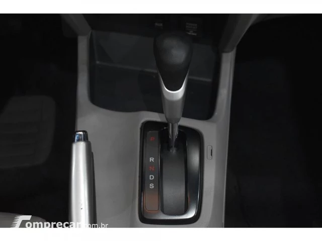 CIVIC - 1.8 EXS 16V 4P AUTOMÁTICO