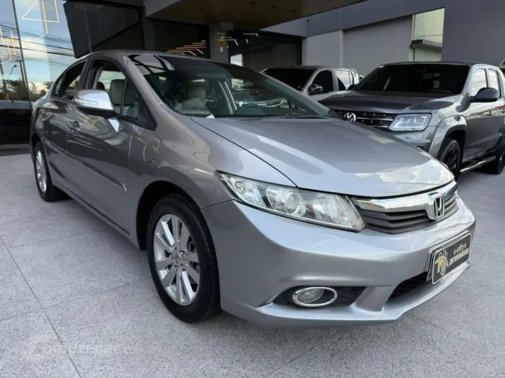 CIVIC 1.8 LXL 16V FLEX 4P MANUAL