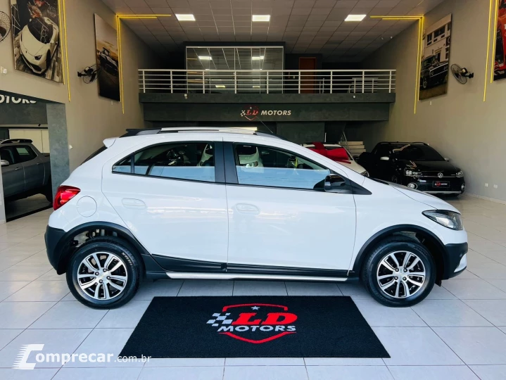 ONIX 1.4 MPFI ACTIV 8V FLEX 4P AUTOMÁTICO