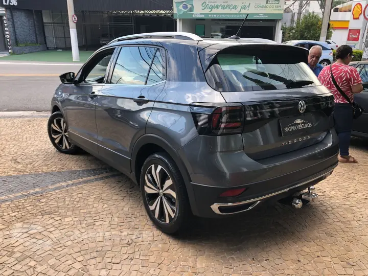 T-Cross 1.4 250 Tsi Total Flex Highline Automático