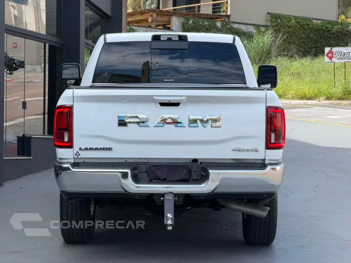 2500 6.7 I6 Turbo Laramie CD 4X4