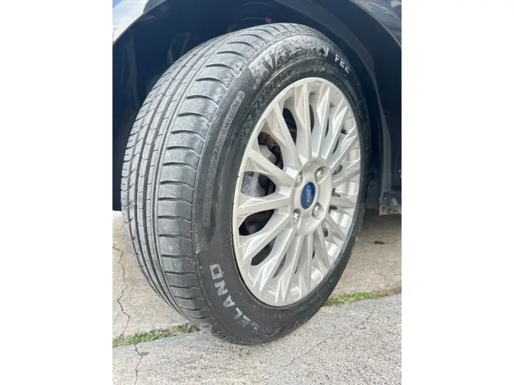 FIESTA 1.6 TITANIUM HATCH 16V FLEX 4P POWERSHIFT