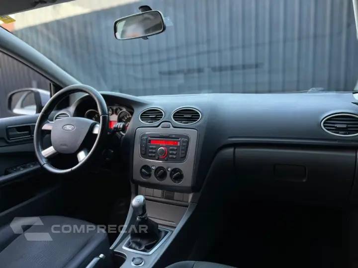 FOCUS 1.6 GLX 16V FLEX 4P MANUAL