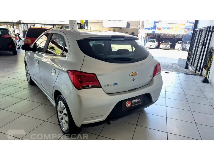 ONIX 1.4 MPFI LT 8V FLEX 4P AUTOMÁTICO