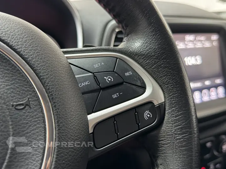 COMPASS 2.0 16V DIESEL LONGITUDE 4X4 AUTOMÁTICO
