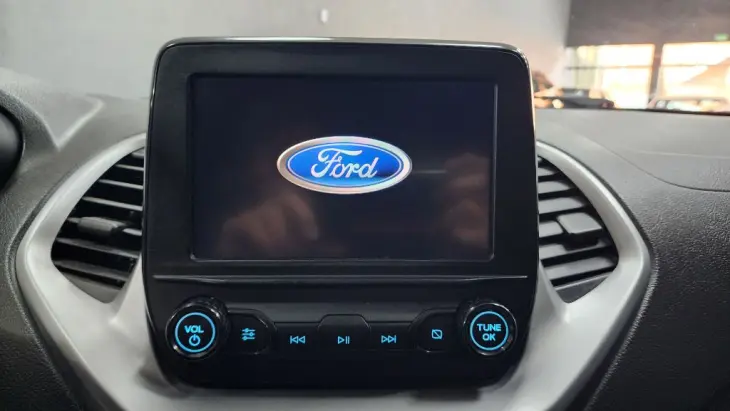 Ka+ Sedan 1.0 SE/SE PLUS TiVCT Flex 4p