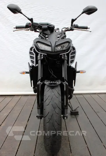 YAMAHA MT-09