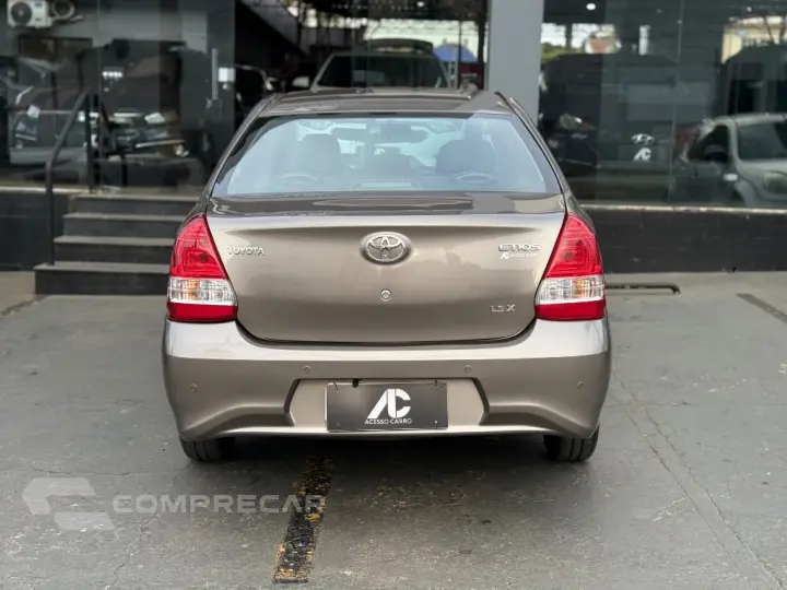 ETIOS X Sedan 1.5 Flex 16V 4p Mec.