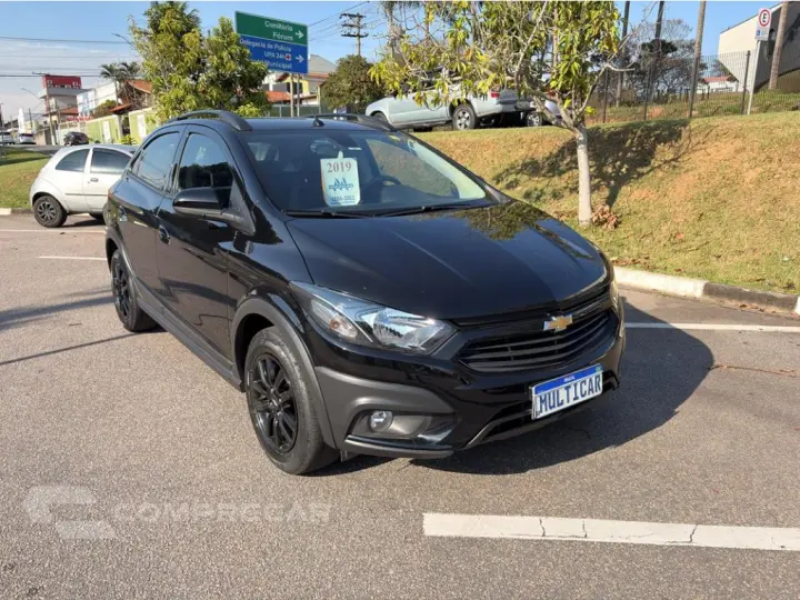 ONIX 1.4 MPFI ACTIV 8V FLEX 4P AUTOMÁTICO