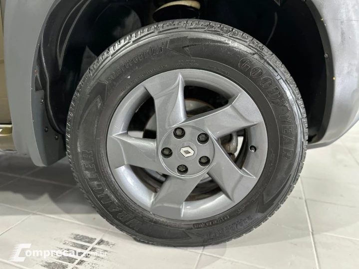 Duster 1.6 16V 4P FLEX DYNAMIQUE