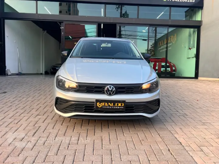 Polo Track 1.0 Flex 12V 5p