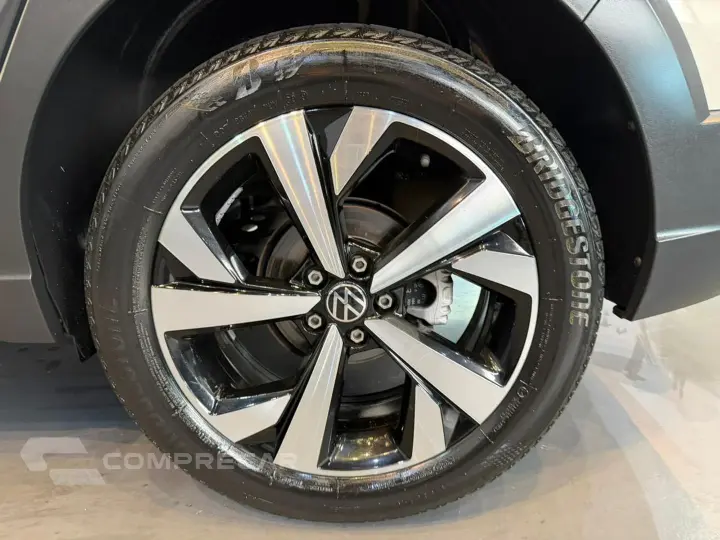Nivus 1.0 200 Tsi Total Flex Highline Automático