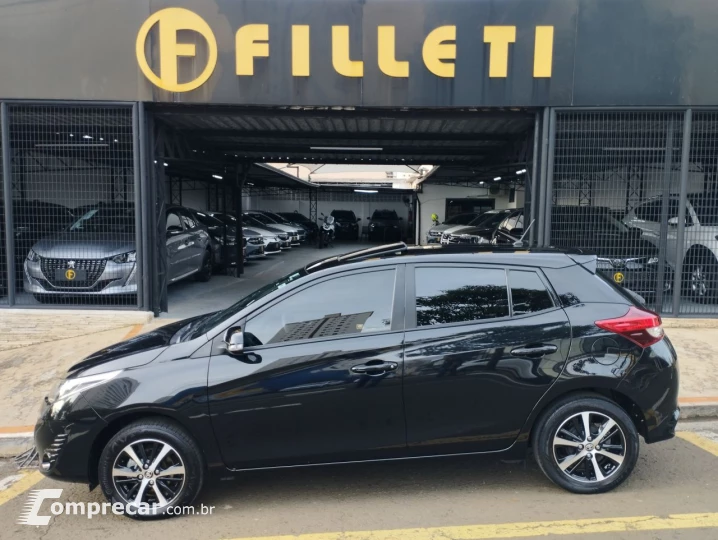 Yaris Hatch 1.5 16V 4P FLEX XLS CONNECT MULTIDRIVE AUTOMÁTIC