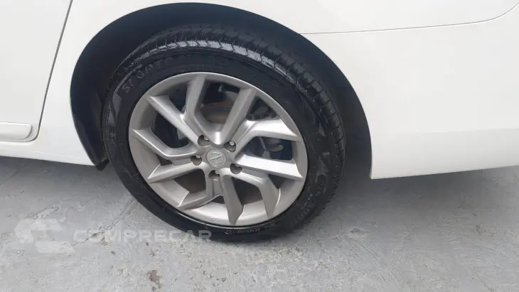 Nissan Sentra Unique 2.0 Flex Fuel 16V Aut.
