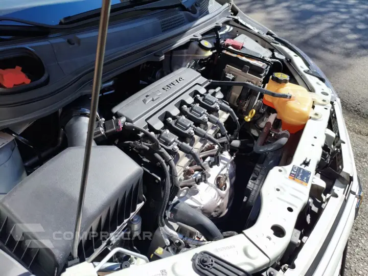 Onix Hatch 1.4 4P FLEX LT