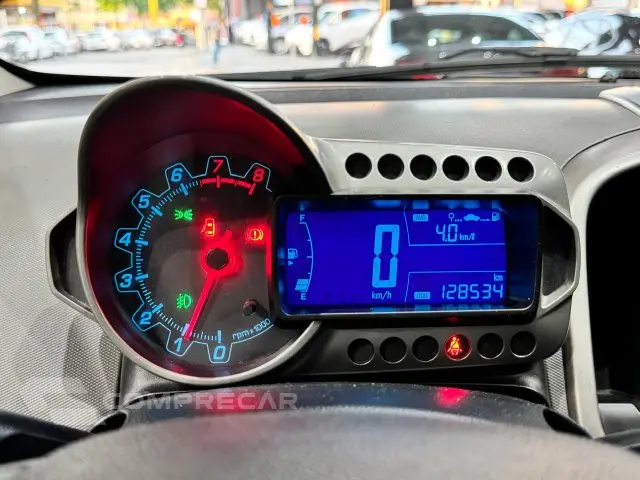 SONIC HATCH - 1.6 LTZ 16V 4P MANUAL