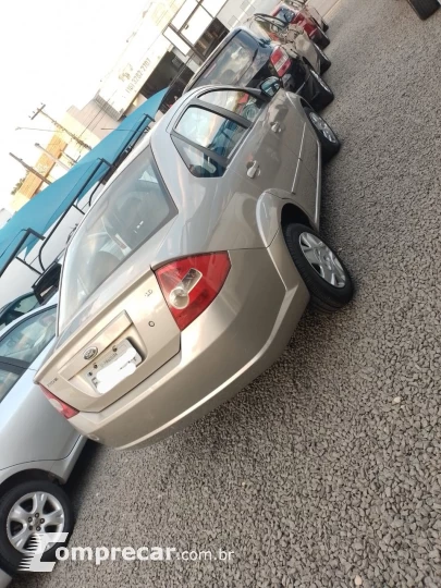 Fiesta Sedan 1.6 4P FLEX