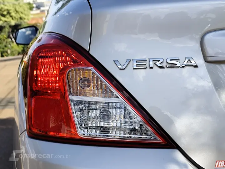 VERSA 1.6 16V SV  FLEXSTART 4P AUT.