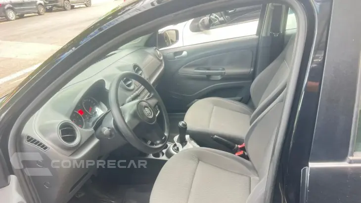 VOYAGE 1.0 12V MPI Totalflex