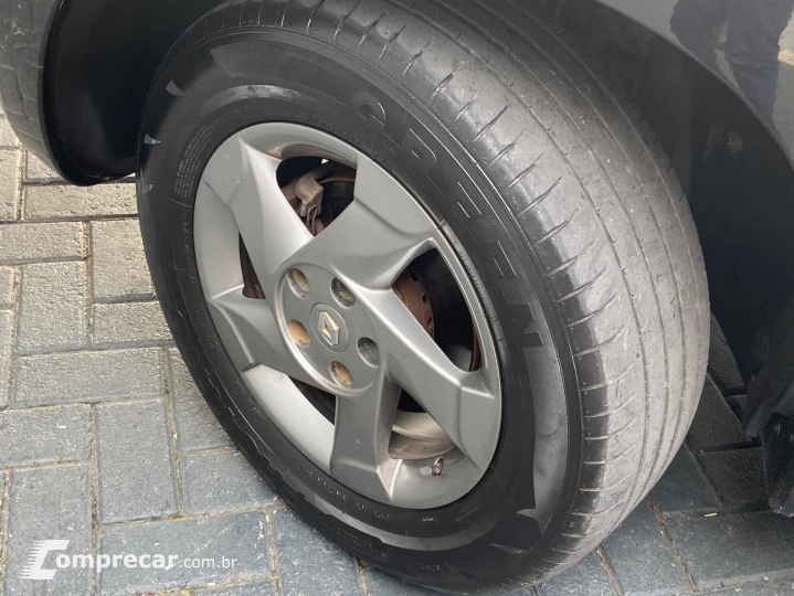 DUSTER 2.0 Tech Road II 4X2 16V