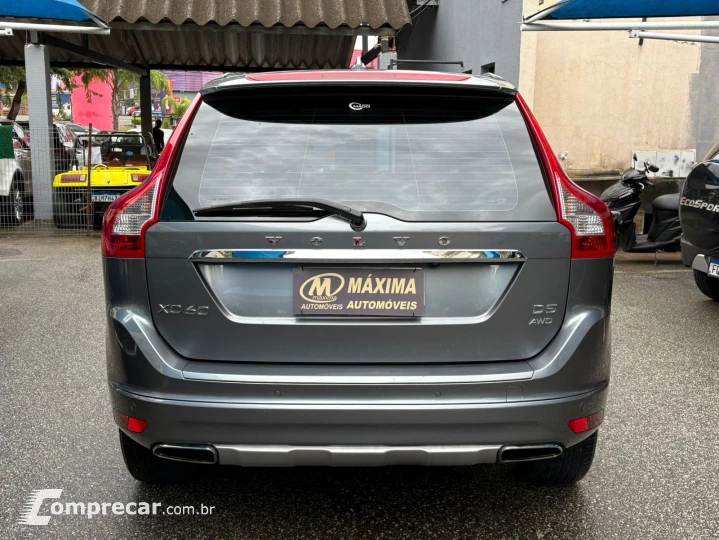 XC60 2.4 D5 Momentum AWD