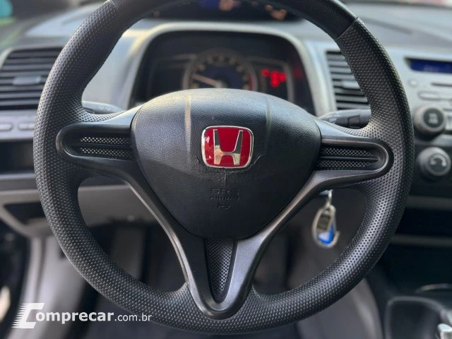 CIVIC - 1.8 LXS 16V 4P AUTOMÁTICO