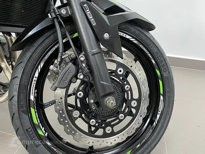KAWASAKI Z400
