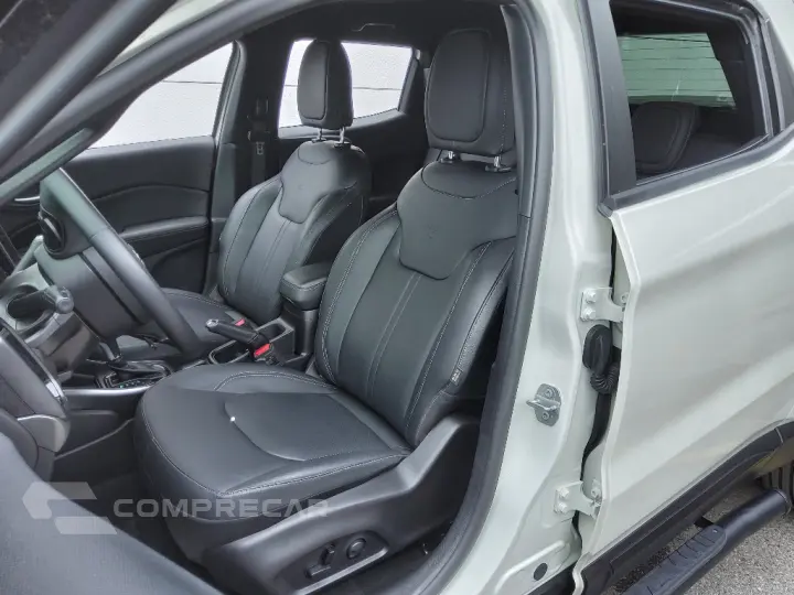 TORO 1.3 TURBO 270 FLEX VOLCANO AT6