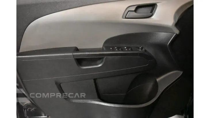 SONIC HATCH - 1.6 LT 16V 4P MANUAL