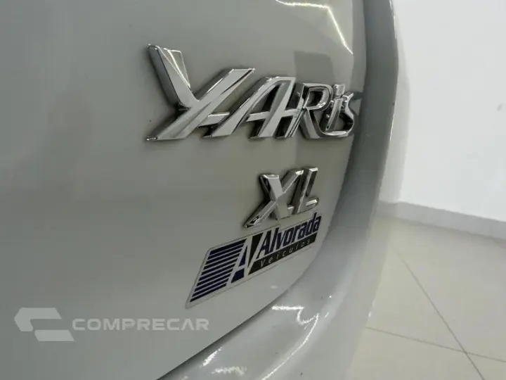 YARIS HB XL 13 AT