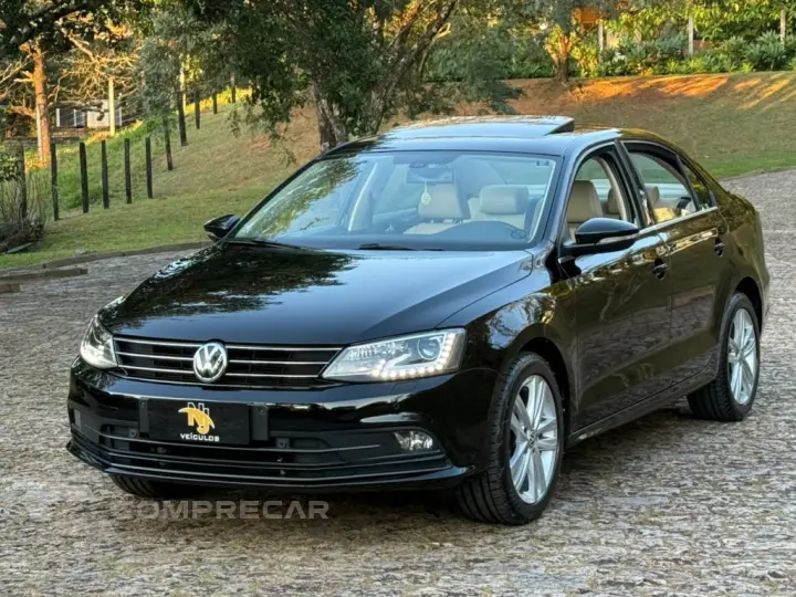 JETTA 2.0 TSI HIGHLINE 211CV GASOLINA 4P TIPTRONIC