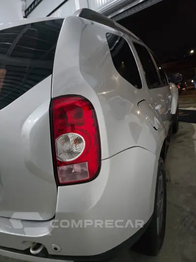 DUSTER Dynamique 4x4 2.0 Hi-Flex 16V Mec