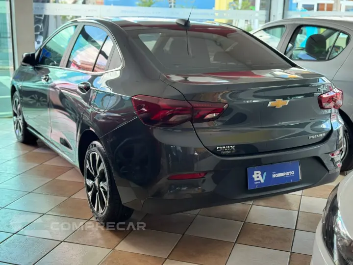 ONIX 1.0 Turbo Plus Premier