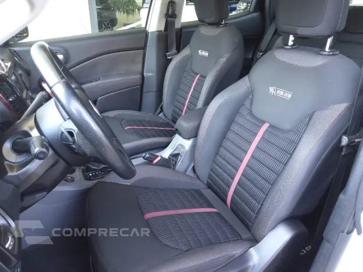 TORO 1.8 16V EVO FLEX FREEDOM AT6