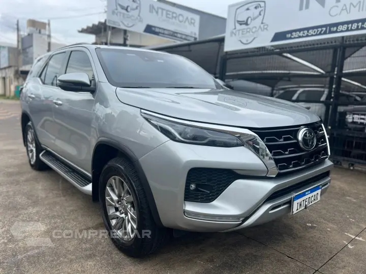 HILUX SW4 2.8 D-4d Turbo SRX 7L 4X4