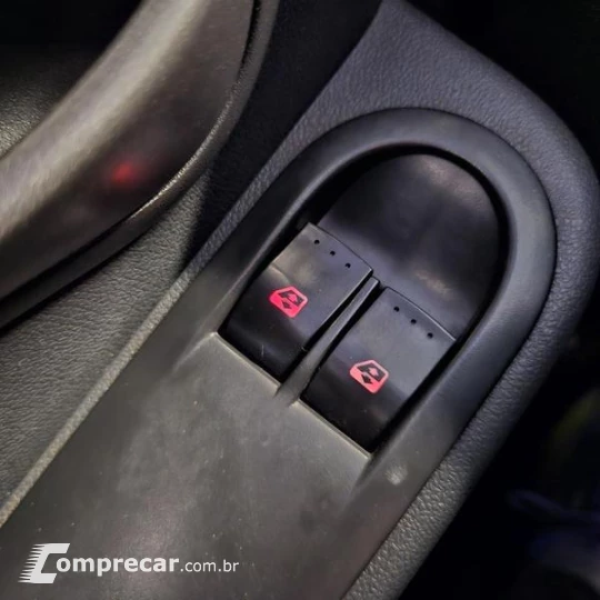SANDERO EXP1016V