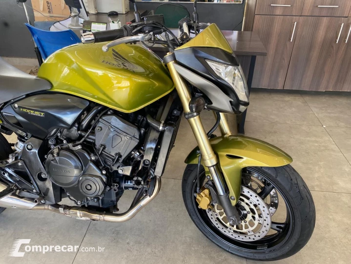 CB 600 F HORNET