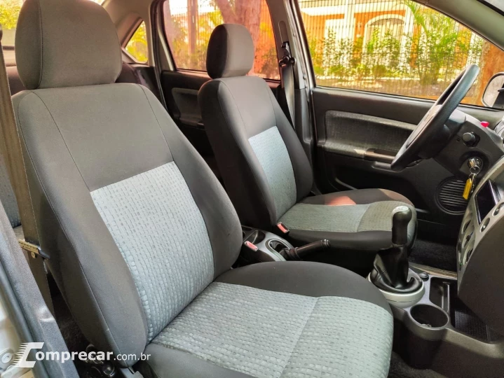 FIESTA 1.6 MPI SEDAN 8V FLEX 4P MANUAL
