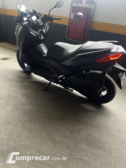 X-Max 250