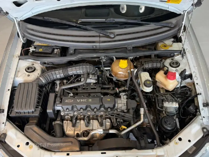 CLASSIC 1.0 MPFI LS 8V FLEX 4P MANUAL