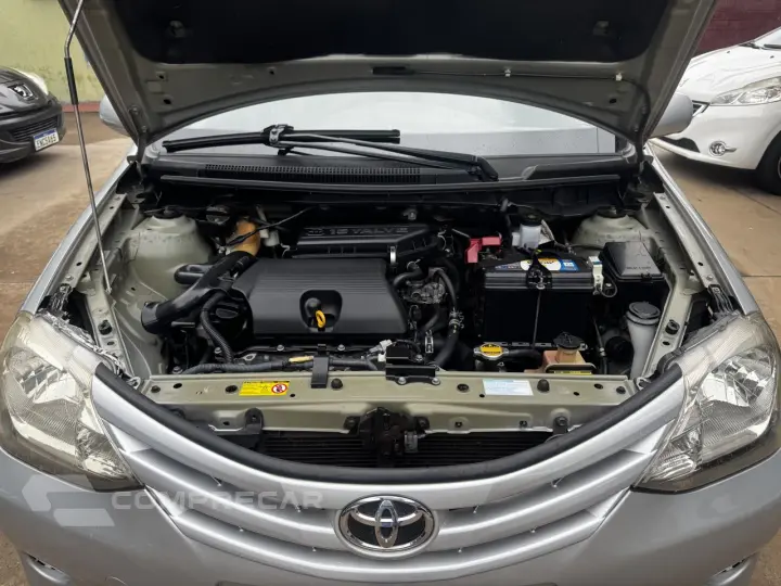 Etios Sedan 1.5 16V 4P FLEX XS