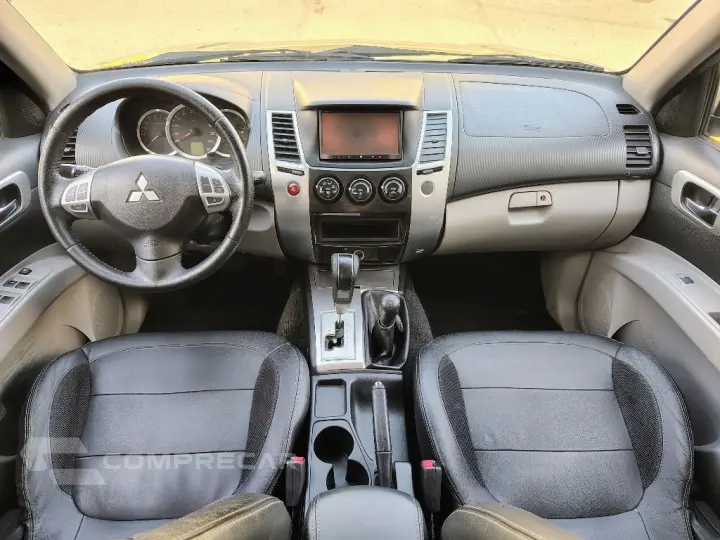 Pajero DAKAR/HPE 3.5 4x4 Flex 5p Aut.