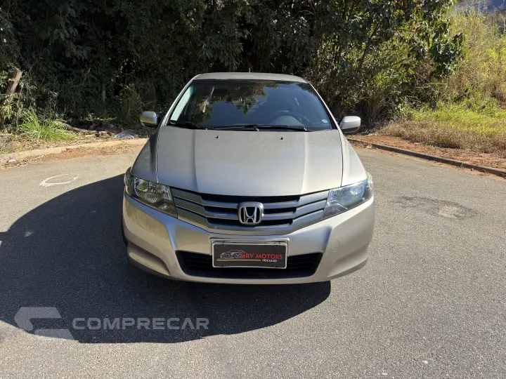 CITY 1.5 DX Sedan 16V